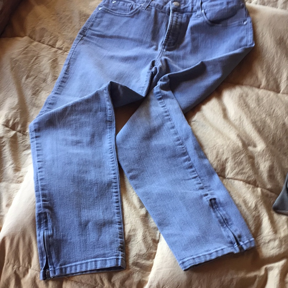 Ankle Jeans